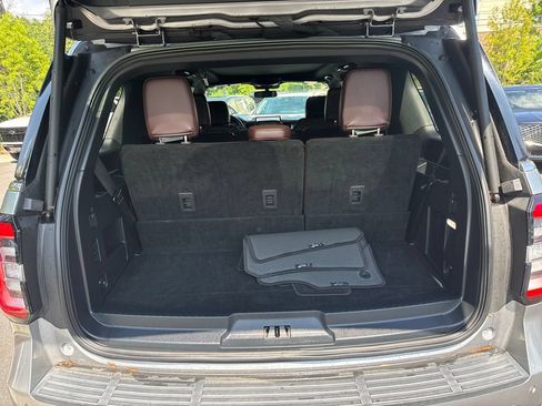 Used 2024 Ford Expedition Limited RWD image 16