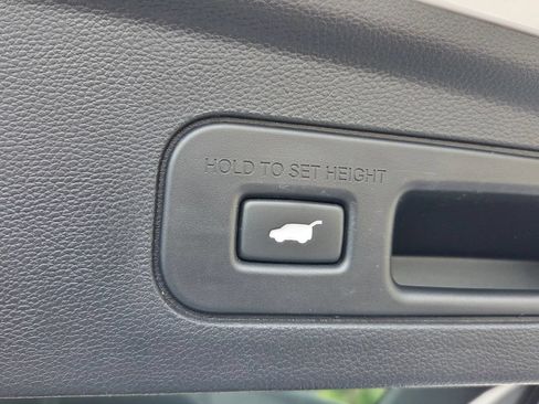 Used 2025 Acura MDX FWD w/ Technology Package image 13