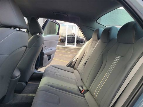 Used 2023 Hyundai Elantra SEL image 22