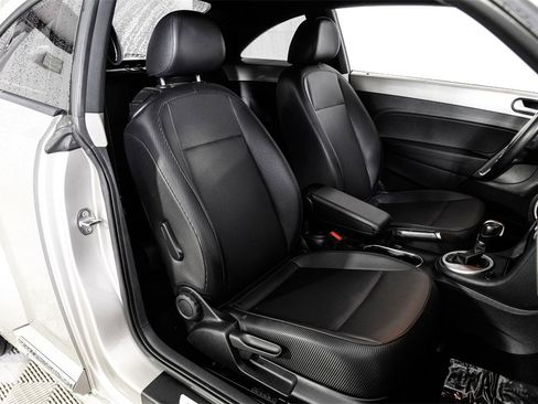 Used 2016 Volkswagen Beetle 1.8T SE image 29