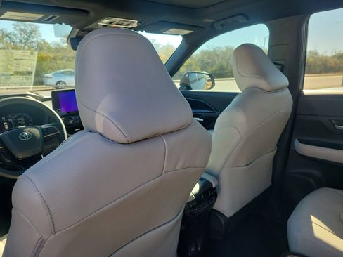 New 2026 Toyota Grand Highlander AWD Hybrid image 11