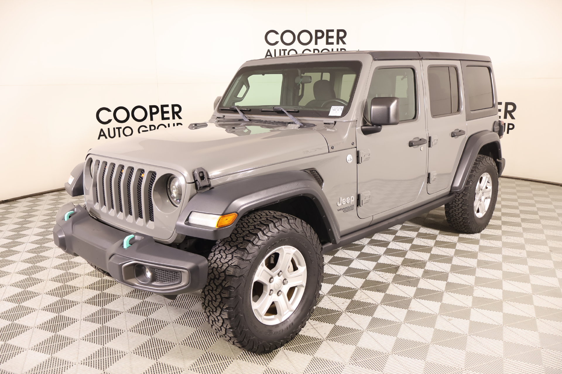 Used 2018 Jeep Wrangler Unlimited Sport S AWD/4WD image 9