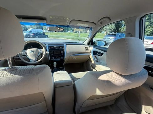 Used 2014 Nissan Altima 2.5 S w/ Sport Value Package FWD image 41