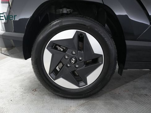 Used 2024 Hyundai Kona SE FWD image 22