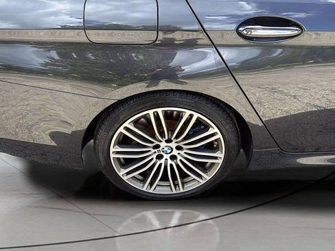 Used 2018 BMW M550i xDrive M550i xDrive AWD 4dr Sedan image 18