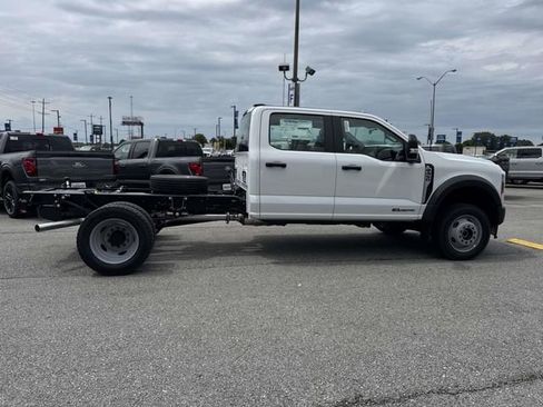 New 2026 Ford F450 4x4 Crew Cab Super Duty image 4
