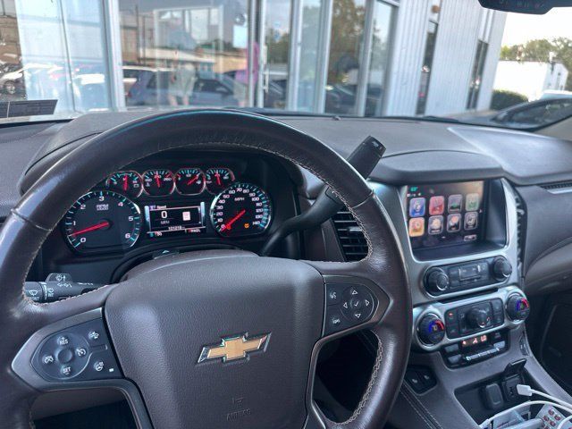 Used 2018 Chevrolet Suburban LT w/ Luxury Package AWD/4WD image 39