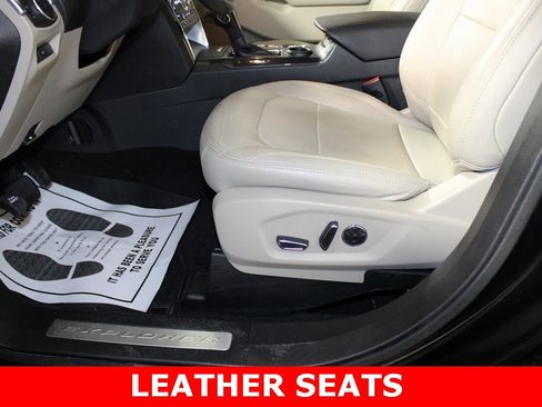 Used 2018 Ford Explorer Limited w/ Equipment Group 301A image 10