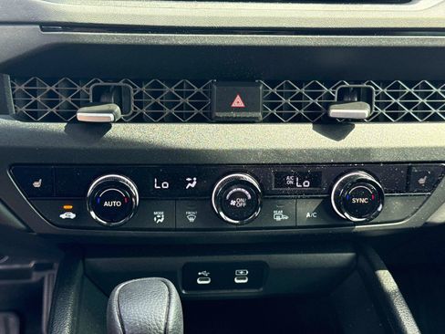 Certified 2023 Honda Accord EX image 23