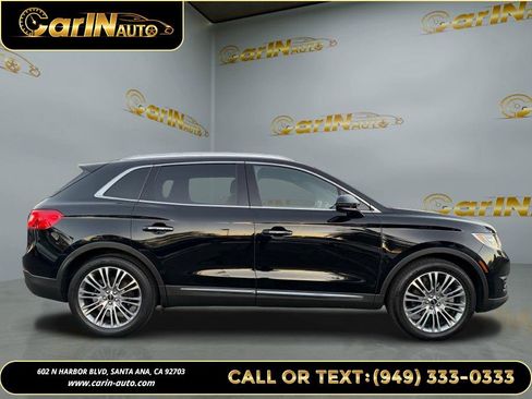 Used 2016 Lincoln MKX Reserve w/ Cargo Accessories Package image 4