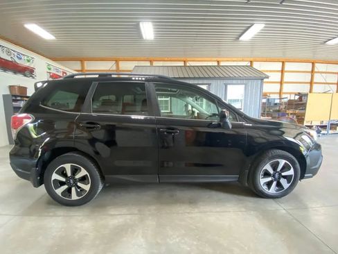 Used 2018 Subaru Forester 2.5i Limited AWD/4WD image 5