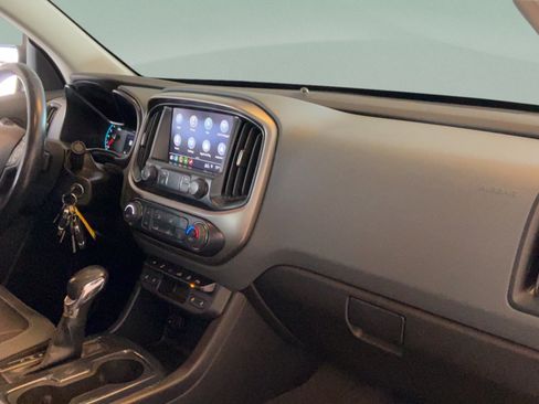 Used 2022 Chevrolet Colorado Z71 w/ Z71 Midnight Edition AWD/4WD image 36