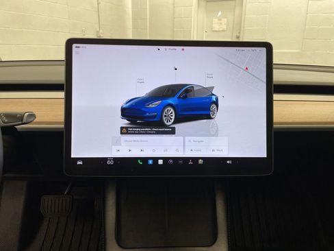 Used 2023 Tesla Model 3 Standard Range image 11
