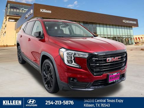 Used 2023 GMC Terrain SLT w/ Elevation Edition image 1