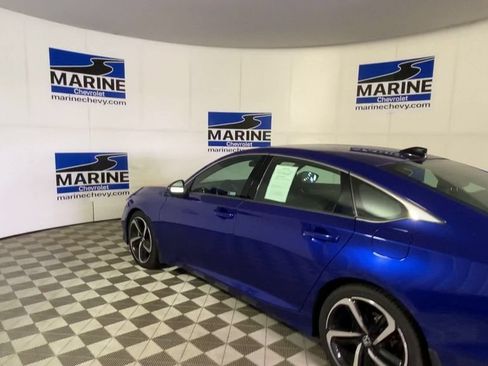 Used 2022 Honda Accord Sport image 8