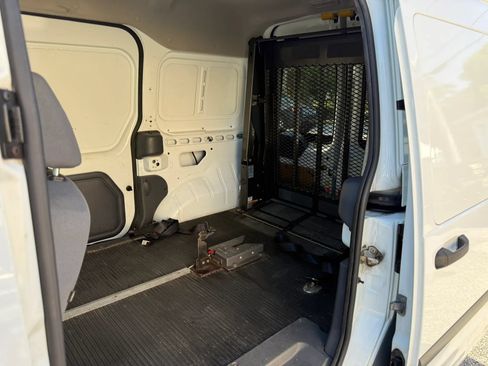 Used 2013 Ford Transit Connect XLT FWD image 15