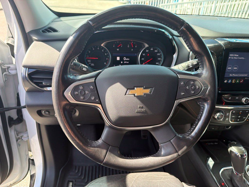 Used 2020 Chevrolet Traverse Premier w/ Redline Edition FWD image 16