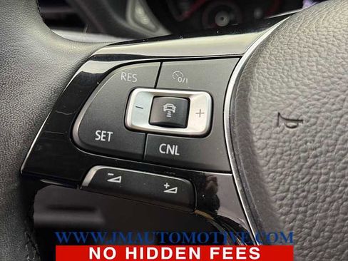 Used 2021 Volkswagen Passat 2.0T SE image 37