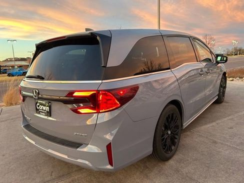 Used 2025 Honda Odyssey Sport-L image 8