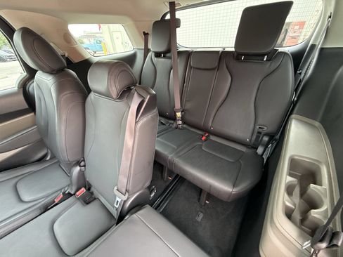 Used 2026 Kia Carnival FWD image 25