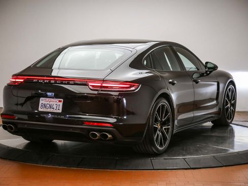 Certified 2018 Porsche Panamera RWD image 8