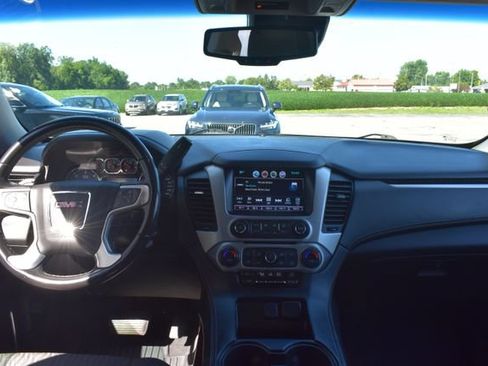 Used 2019 GMC Yukon SLE w/ SLE Value Package AWD/4WD image 35