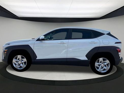 New 2026 Hyundai Kona SE image 4