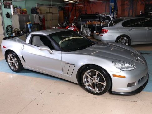 Used 2011 Chevrolet Corvette Grand Sport w/ Preferred Equipment Group RWD image 91