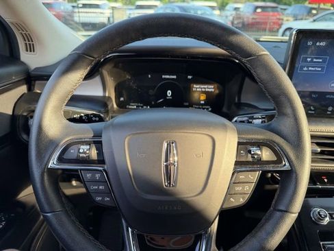 Certified 2022 Lincoln Nautilus AWD w/ Premium Package image 26