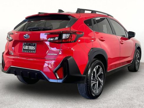 Used 2025 Subaru Crosstrek 2.5i Premium AWD/4WD image 2