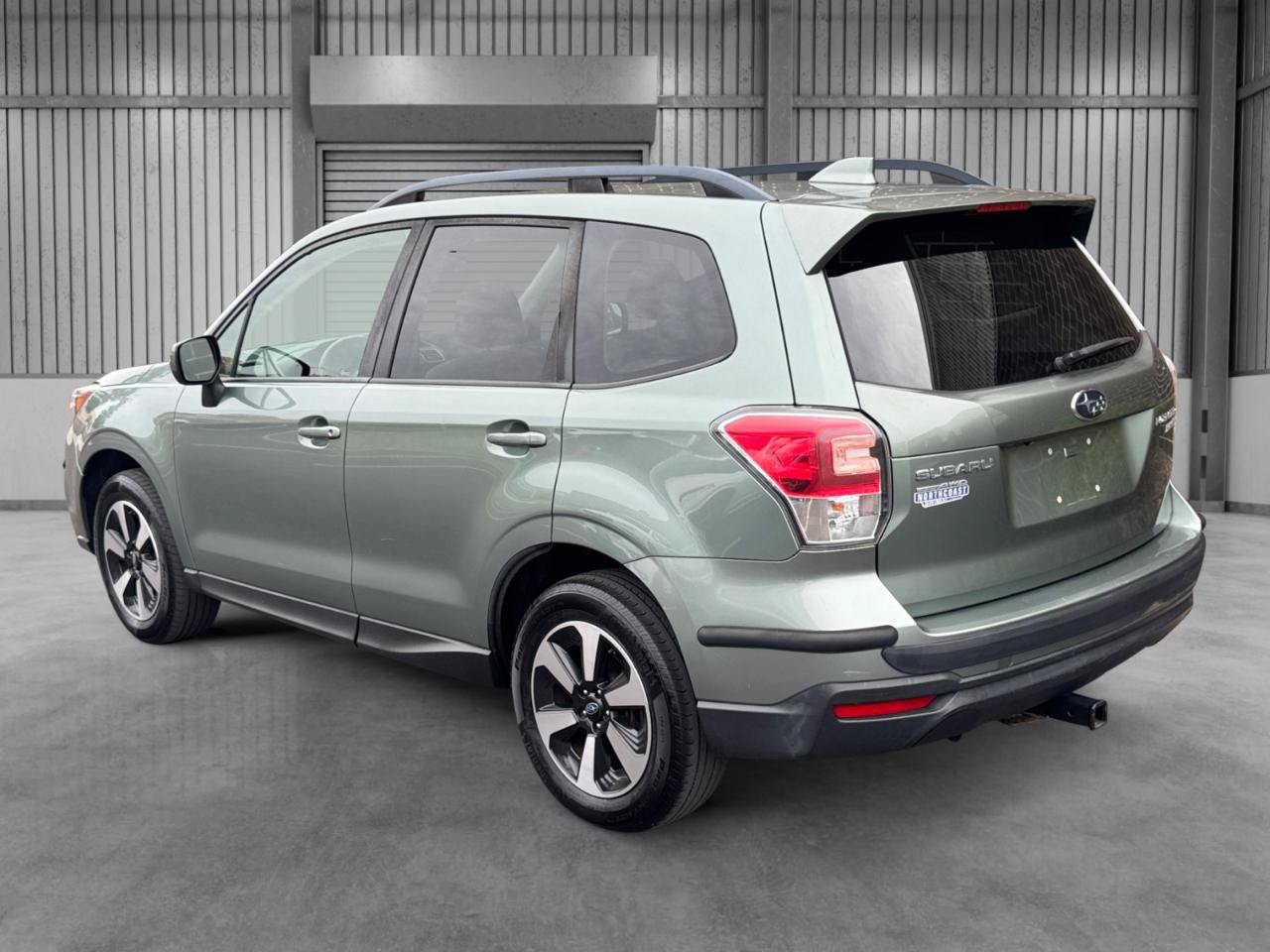 Used 2017 Subaru Forester 2.5i Premium w/ All-Weather Package AWD/4WD image 32