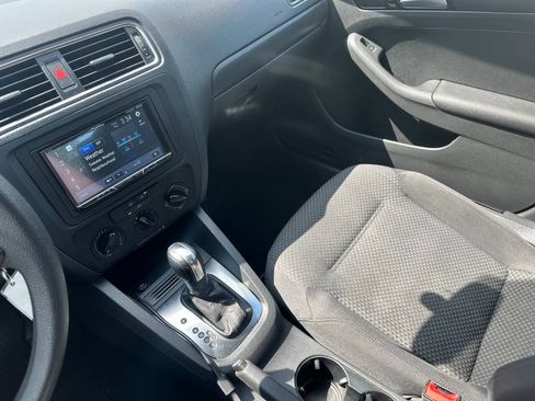 Used 2014 Volkswagen Jetta S FWD image 20