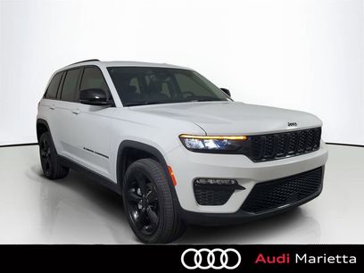 Used 2023 Jeep Grand Cherokee Limited w/ Black Appearance Package