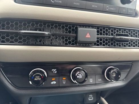 Certified 2023 Honda HR-V LX image 19
