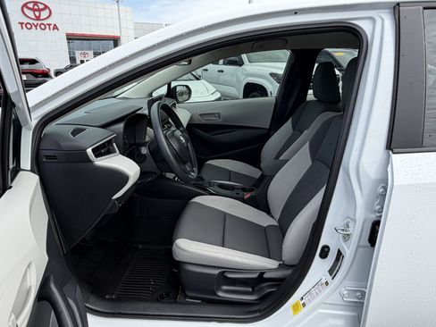 Used 2025 Toyota Corolla LE image 15