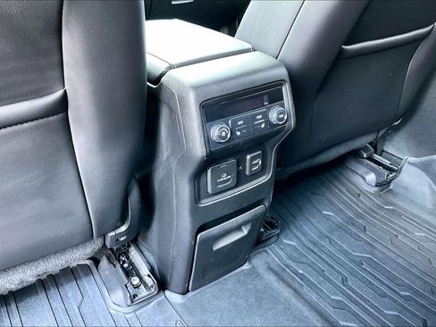 Used 2019 GMC Acadia Denali w/ Technology Package AWD/4WD image 10