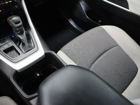 Certified 2024 Toyota RAV4 XLE FWD image 17