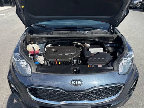 Used 2022 Kia Sportage LX AWD/4WD image 25