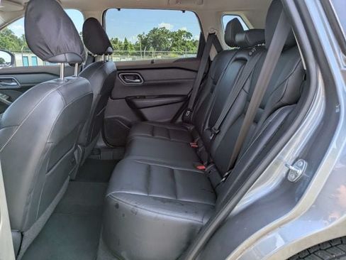 Used 2021 Nissan Rogue SL FWD image 15