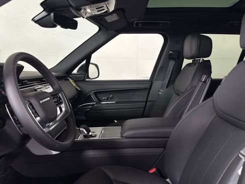 New 2026 Land Rover Range Rover SE image 6