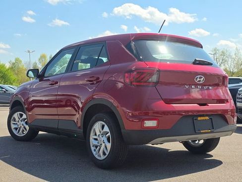 New 2026 Hyundai Venue SE FWD image 13