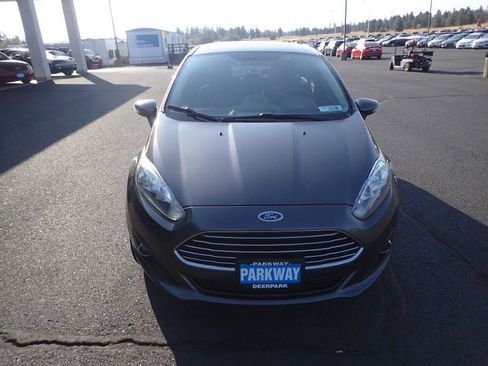 Used 2015 Ford Fiesta SE w/ Equipment Group 201A FWD image 8