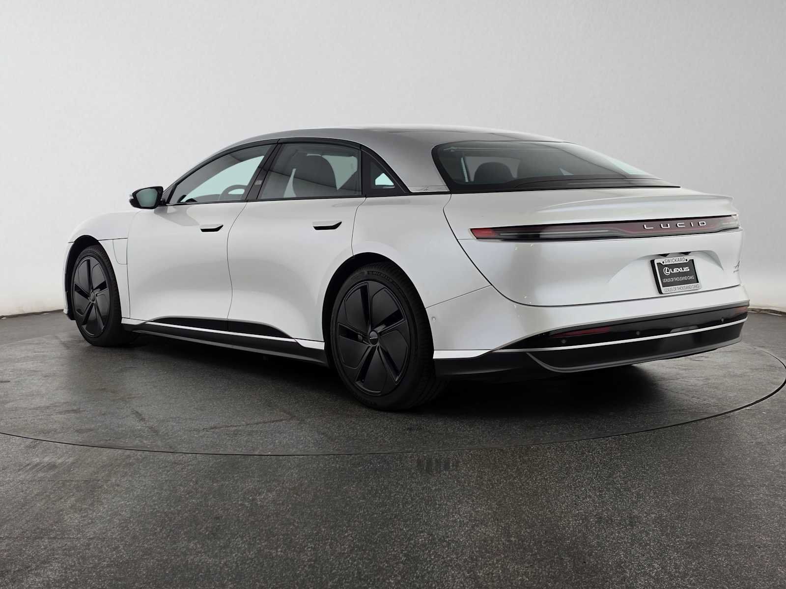Used 2023 Lucid Air Touring AWD/4WD image 5