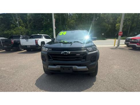Used 2024 Chevrolet Colorado Trail Boss w/ LPO, Dark Essentials Package AWD/4WD image 7