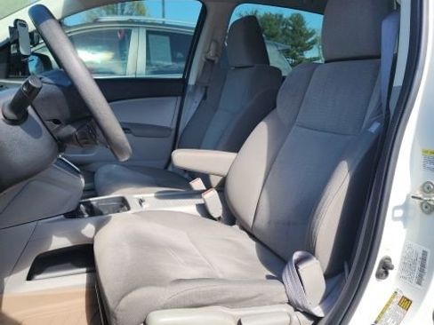 Used 2014 Honda CR-V LX image 2