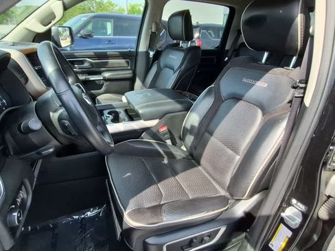 Used 2022 RAM 1500 Laramie AWD/4WD image 10