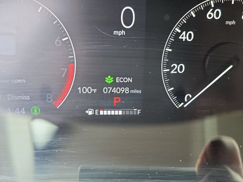 Used 2023 Honda HR-V LX image 26