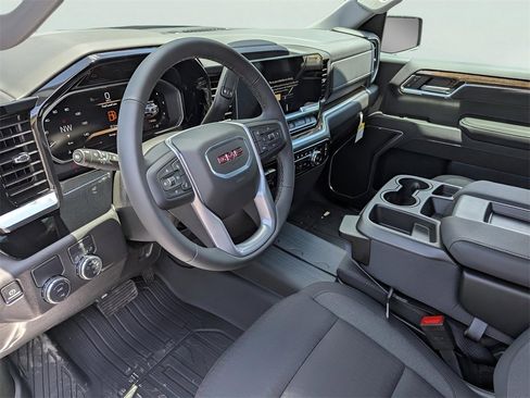 New 2026 GMC Sierra 1500 Elevation image 4
