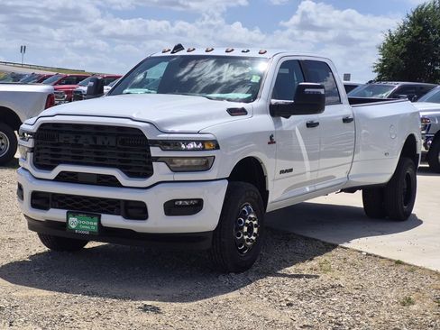 New 2026 RAM 3500 Lone Star AWD/4WD image 4