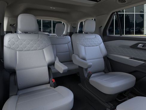 New 2026 Ford Explorer Platinum w/ LUX Leather Package image 11